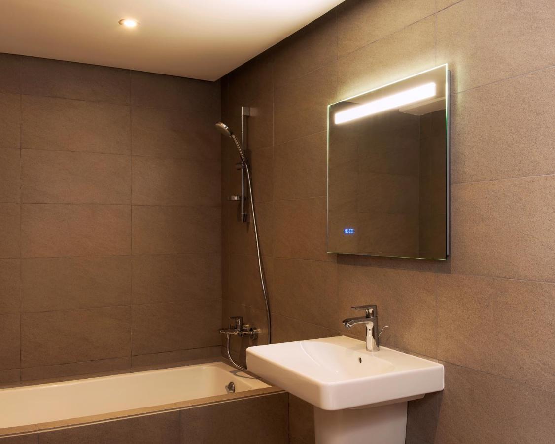 Radisson Blu Residences Эль-Хосейма Экстерьер фото